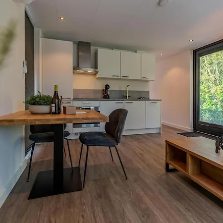 Forest With Jacuzzi 2 Persons #743 Maasbree